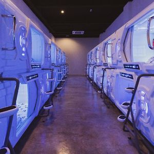 Hashtag.Capsule.Hostel